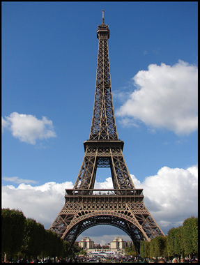 Detailed Picture  Eiffel Tower on Recognize The Eiffel Tower It S